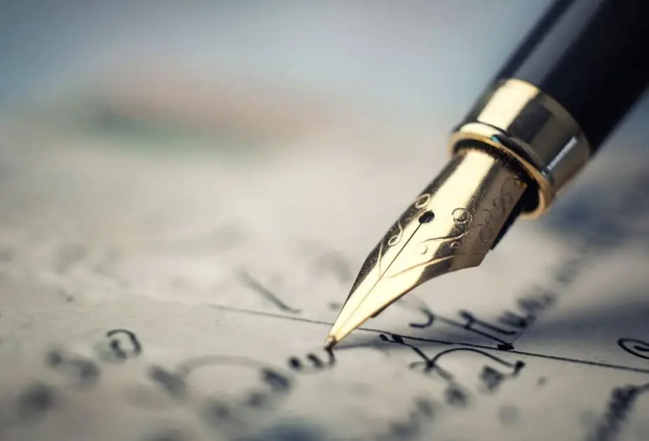 image représentant un stylo plume qui sert à rédiger du contenu.